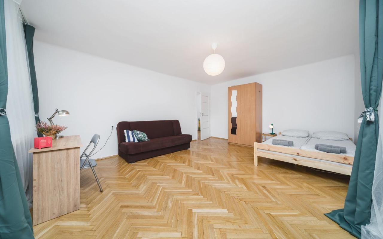 Sunshine Parkside Hideaway - 3 Bedroom - By Upstairs Krakow Ngoại thất bức ảnh