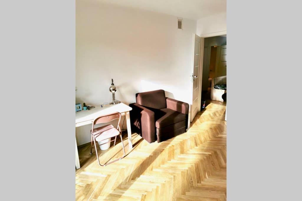 Sunshine Parkside Hideaway - 3 Bedroom - By Upstairs Krakow Ngoại thất bức ảnh