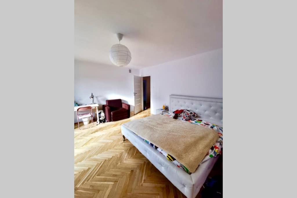 Sunshine Parkside Hideaway - 3 Bedroom - By Upstairs Krakow Ngoại thất bức ảnh